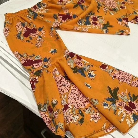 Charlotte Russe blouse - Picture 6 of 6